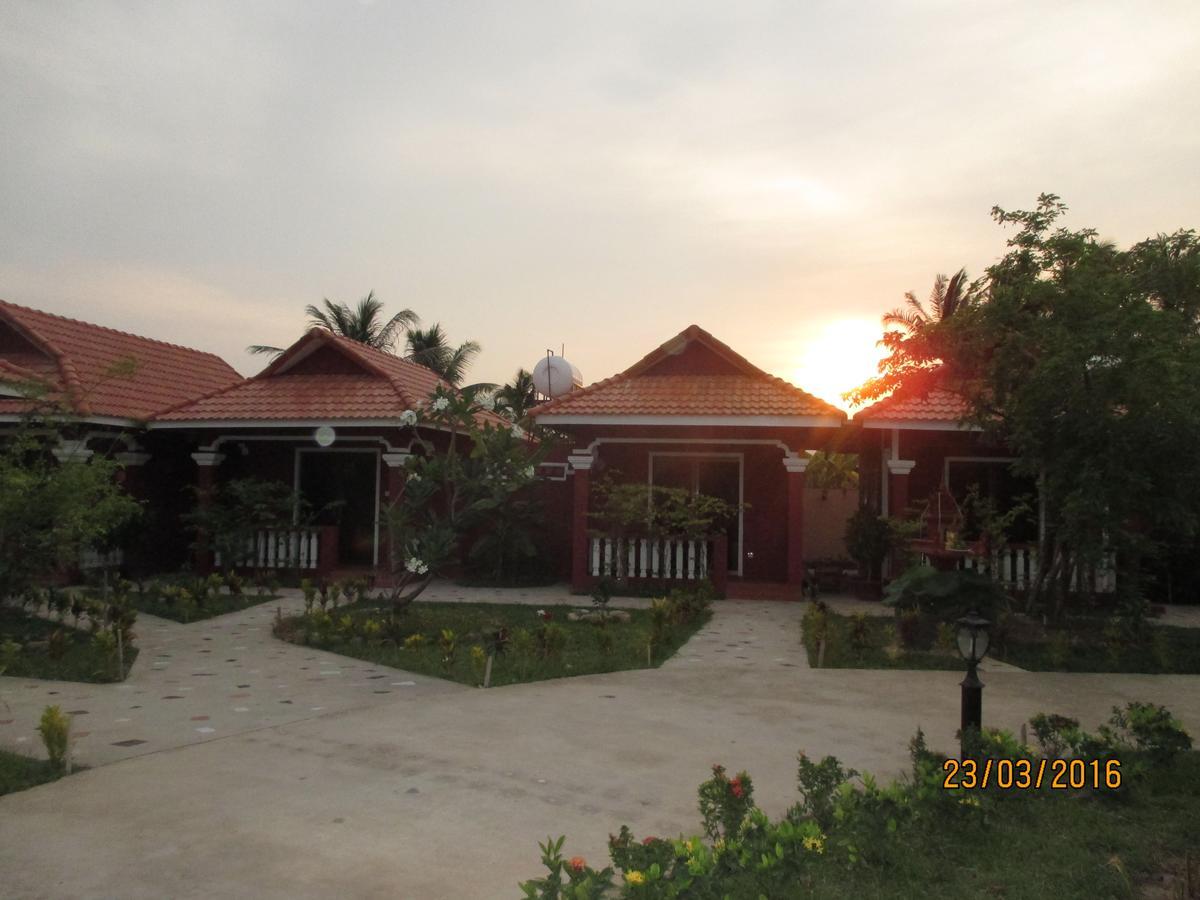 Phoumrumduol Bungalow Kampot Exterior foto